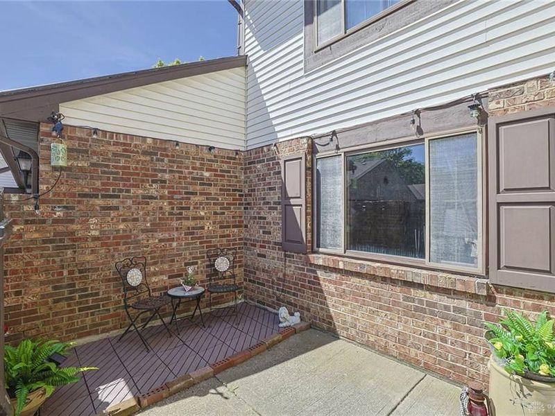 1372 Black Forest Drive, Unit 80, West Carrollton, OH 45449 Photo 3