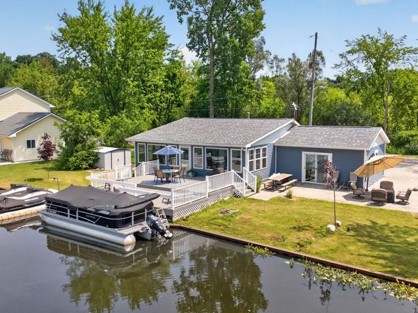 512 Cedar Street, Brooklyn, MI 49230