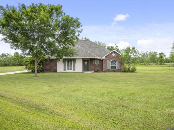 40399 Cotton Field Ave, Gonzales, LA 70737
