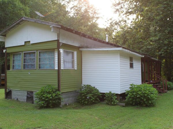 2005 Cleveland Road, Hacker Valley, WV 26222