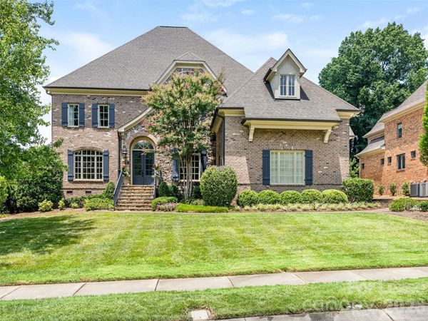 5910 Saint John Lane , Charlotte, NC 28210