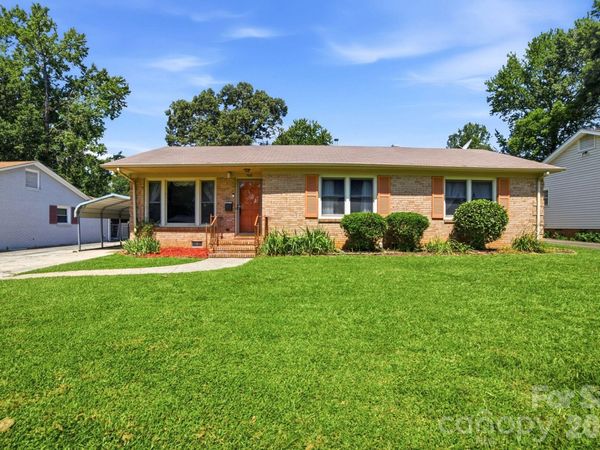 708 Aintree Road , Charlotte, NC 28215