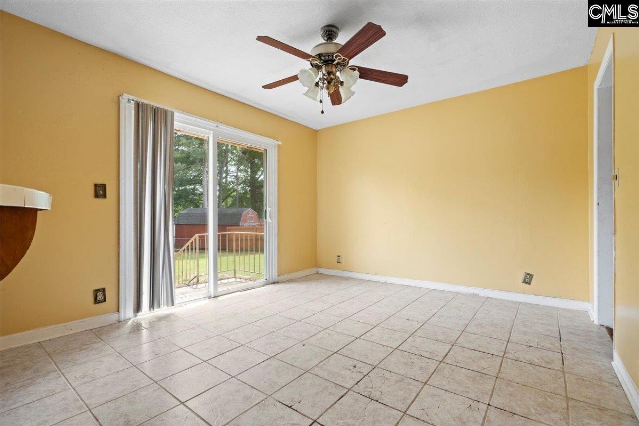 410 N Salem Drive  Photo 4
