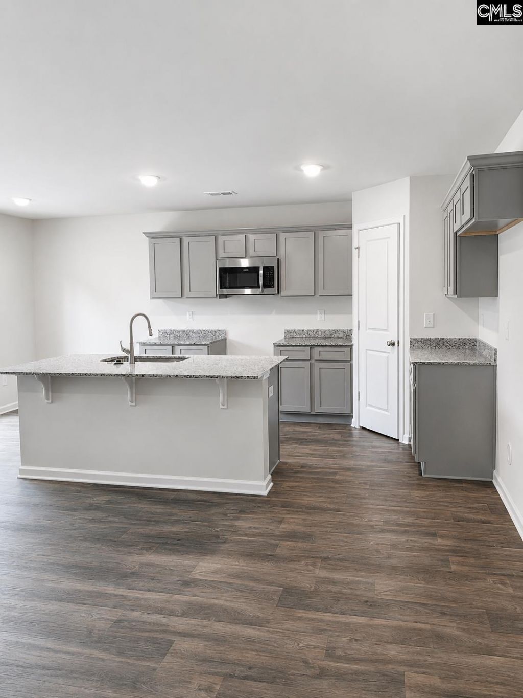 180 Cape Horn Drive  Photo 4