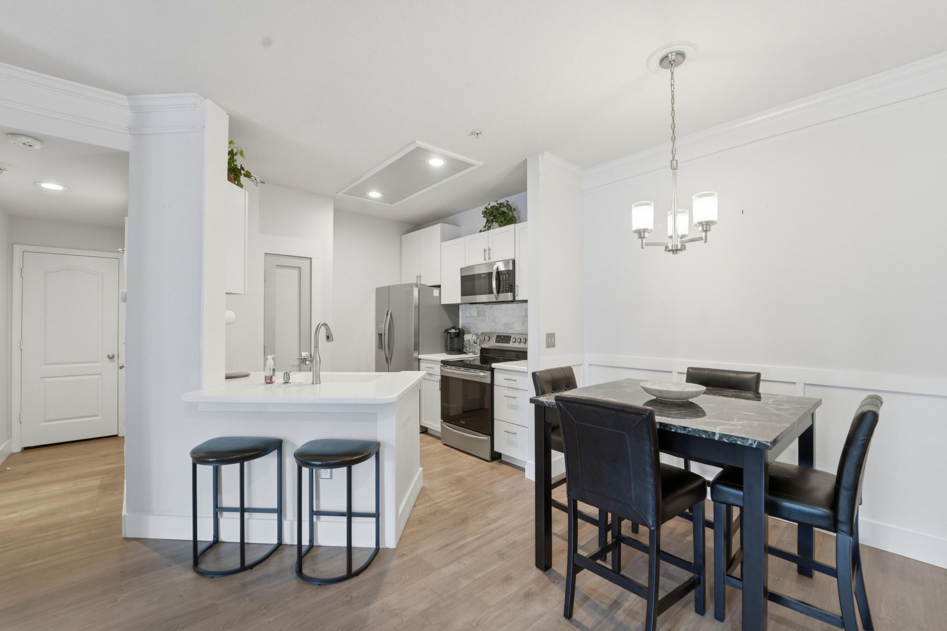 1300 Park West Boulevard Photo 6
