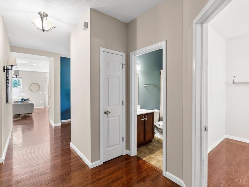 815 W Anson Drive, Union Twp, OH 45245 Photo 6