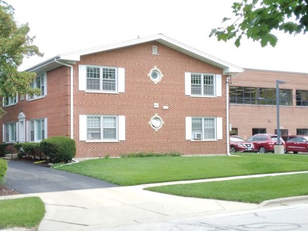 211 N Bothwell Street, Unit 1B, Palatine, IL 60067