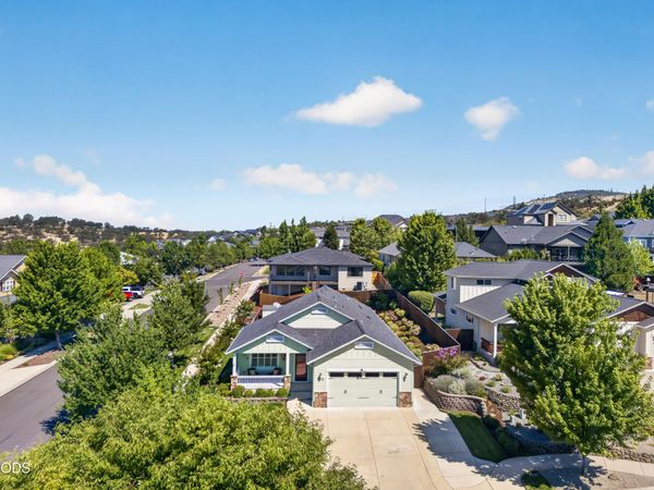 4303 Vineyard Terrace, Medford, OR 97504