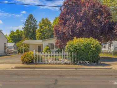 3416 10th St, Lewiston, ID 83501