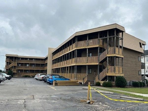110 Lake Place Condo Drive, Elizabethtown, NC 28337