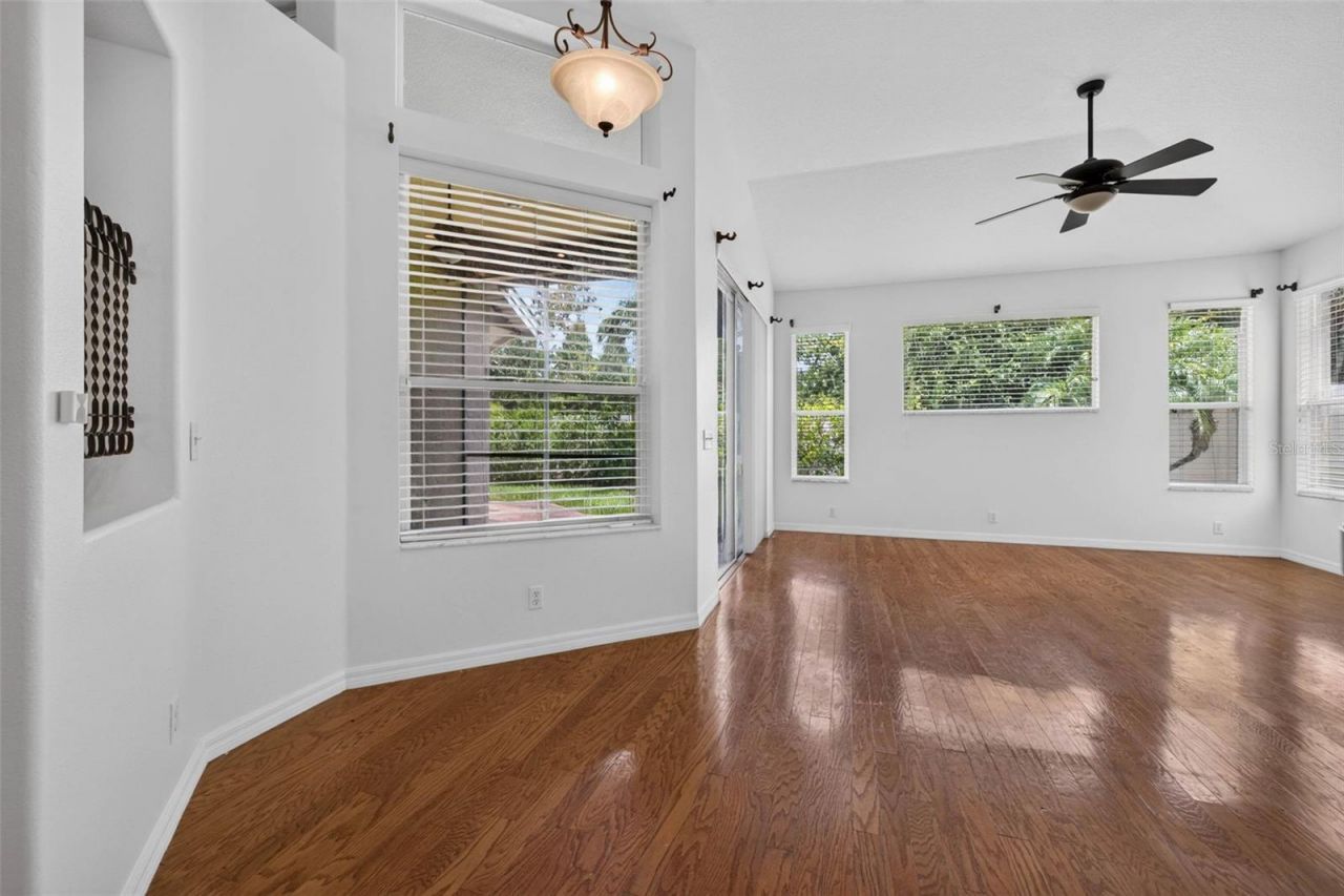 7075 Bayou West Place N, Pinellas Park, FL 33782 Photo