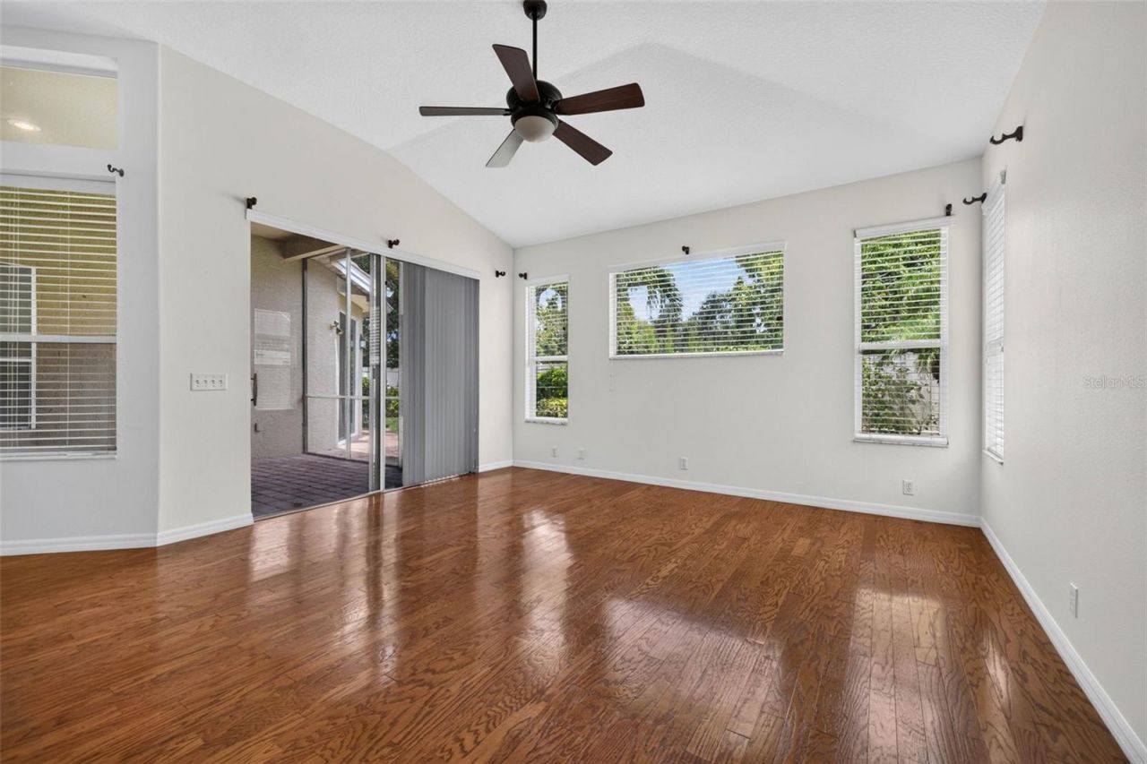 7075 Bayou West Place N, Pinellas Park, FL 33782 Photo