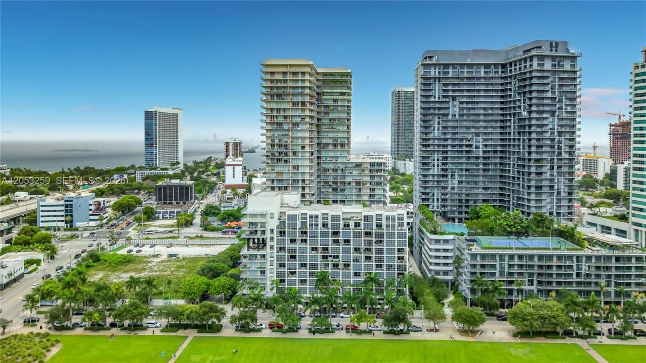3470 E Coast Ave , Unit H0907, Miami, FL 33137 Photo