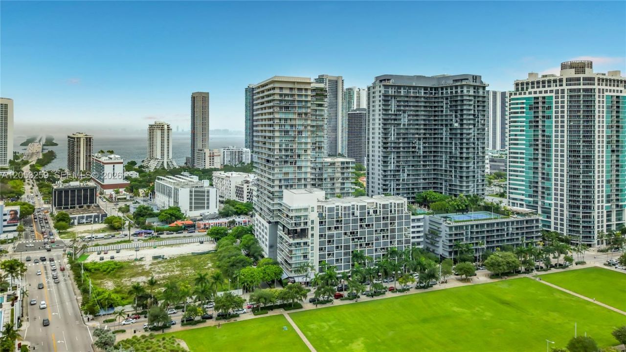 3470 E Coast Ave , Unit H0907, Miami, FL 33137 Photo