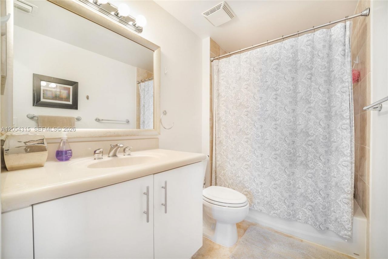 7910 Harbor Island Dr, Unit 801, North Bay Village, FL 33141 Photo