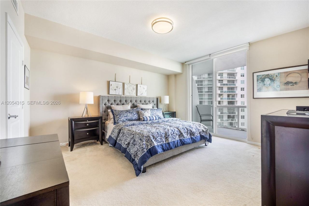 7910 Harbor Island Dr, Unit 801, North Bay Village, FL 33141 Photo
