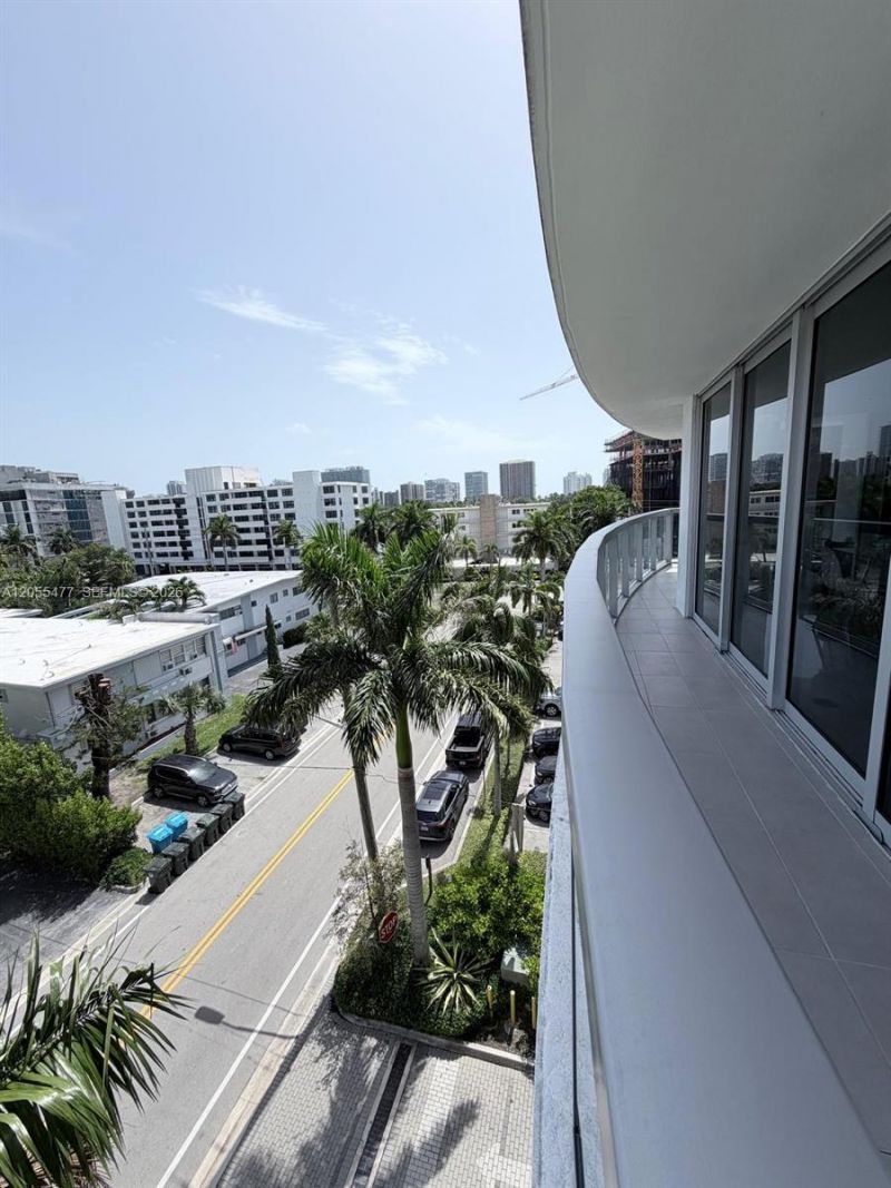 1100 100th St , Unit 606, Bay Harbor Islands, FL 33154 Photo