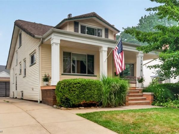 17416 Oxford Avenue, Cleveland, OH 44111