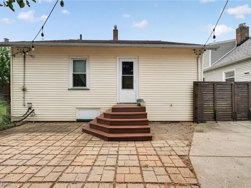 17416 Oxford Avenue, Cleveland, OH 44111 Photo 42
