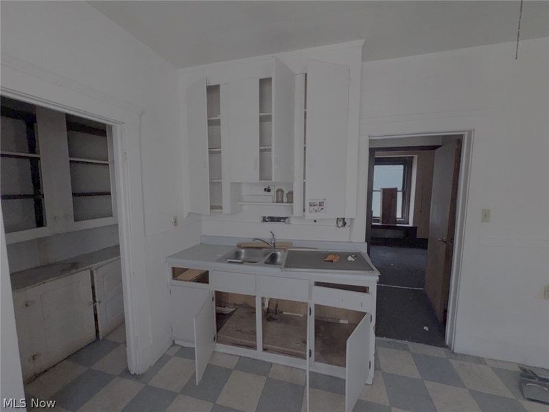 3049 E 116th Street, Cleveland, OH 44120 Photo 6