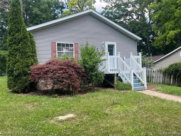 4080 Cass Elizabeth Road, Waterford Twp, MI 48328