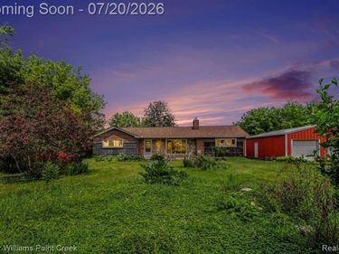 1371 E Leonard Road, Addison Twp, MI 48367