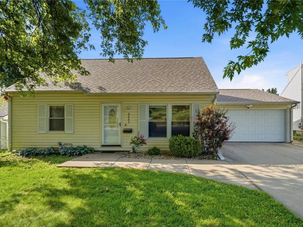 2423 1st SW, Cedar Rapids, IA 52405