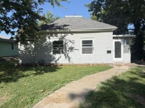 604 N 3rd Street, Burlington, KS 66839