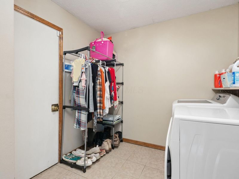677 Montmorency Drive S, Pickerington, OH 43147 Photo 25