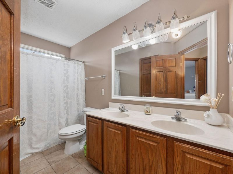 677 Montmorency Drive S, Pickerington, OH 43147 Photo 38