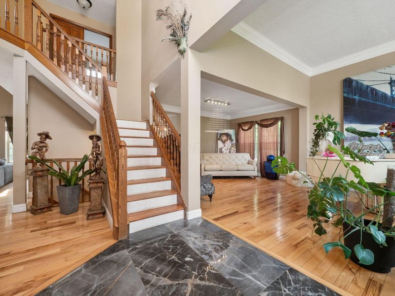 677 Montmorency Drive S, Pickerington, OH 43147 Photo 5