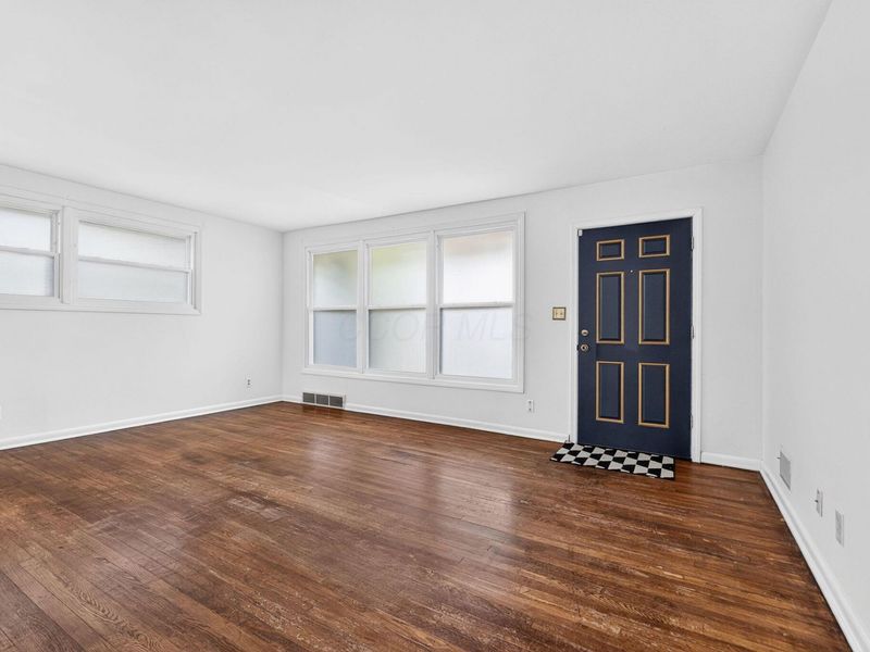 1563 Marabar Drive, Reynoldsburg, OH 43068 Photo 6