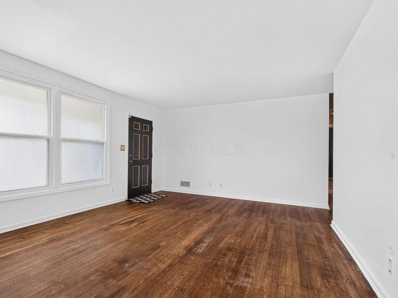 1563 Marabar Drive, Reynoldsburg, OH 43068 Photo 7