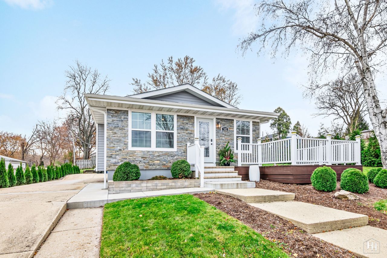 502 Plum Street, Lake in the Hills, IL 60156 Main Photo