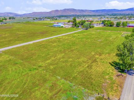 2693 U.s. Highway 395, Minden, NV 89423 Photo