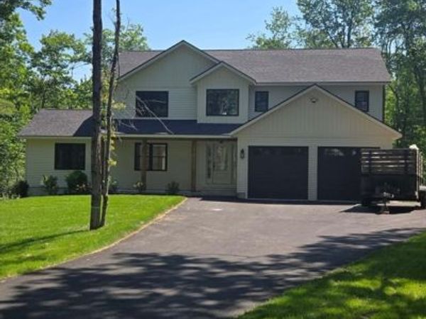 160 Willard Rd, Ashburnham, MA 01430