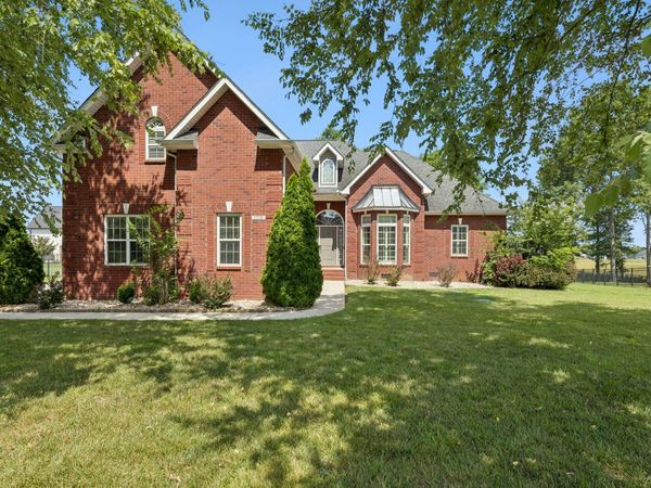 1210 Lila Dr , Murfreesboro, TN 37128