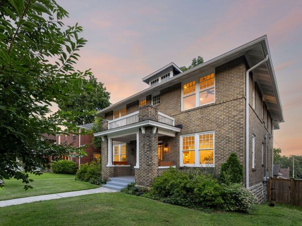 610 Russell St , Nashville, TN 37206