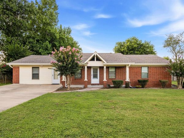 8433 RENEE Circle, Benton, AR 72019