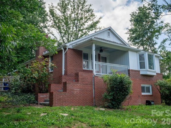 1271 Upper Brush Creek Road, Fairview, NC 28730