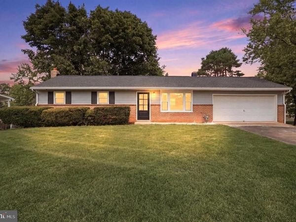 5013 LENKER STREET , MECHANICSBURG, PA 17050