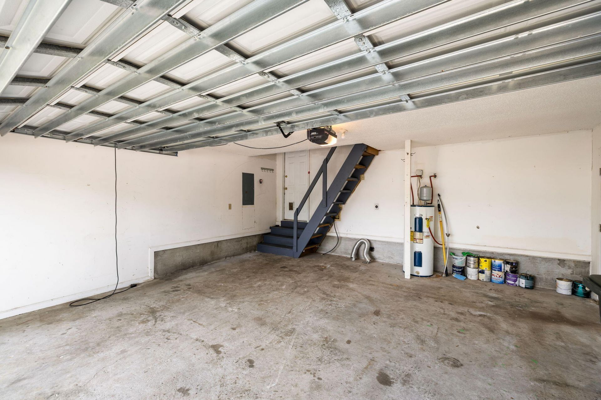 464 Cessna Avenue Photo 27
