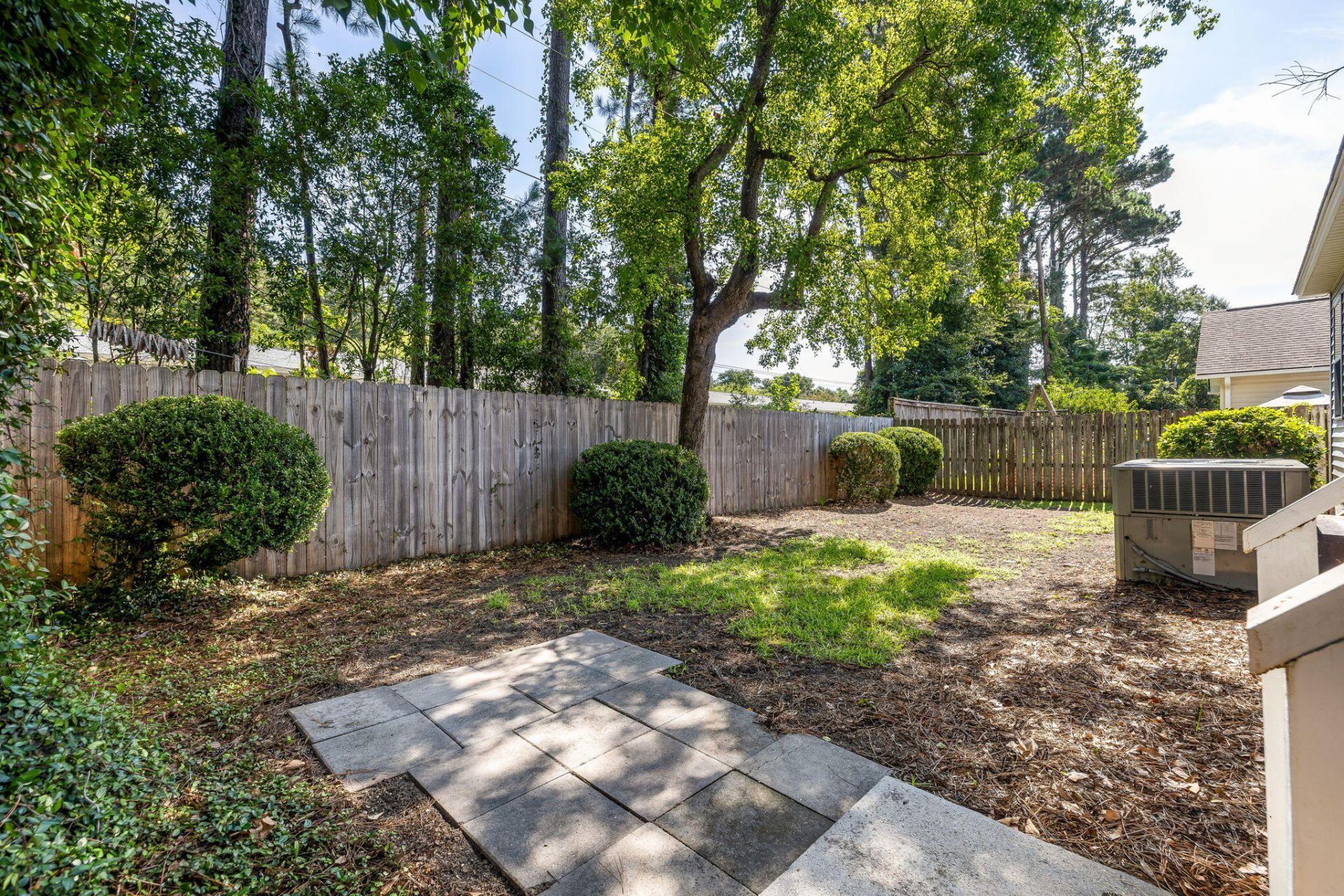 464 Cessna Avenue Photo 28