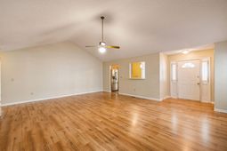 464 Cessna Avenue photo 4