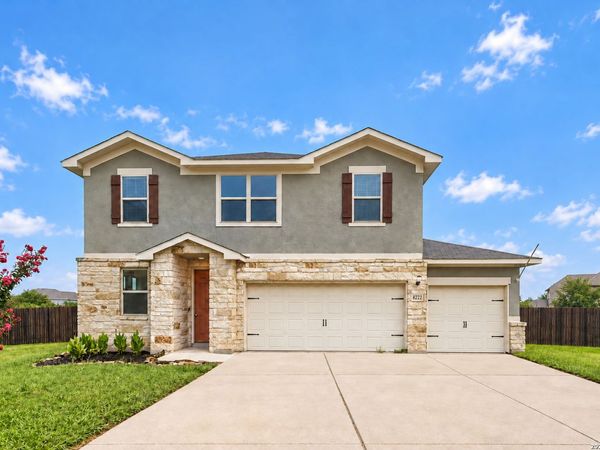 8222 Cactus Bend Dr, San Antonio, TX 78254