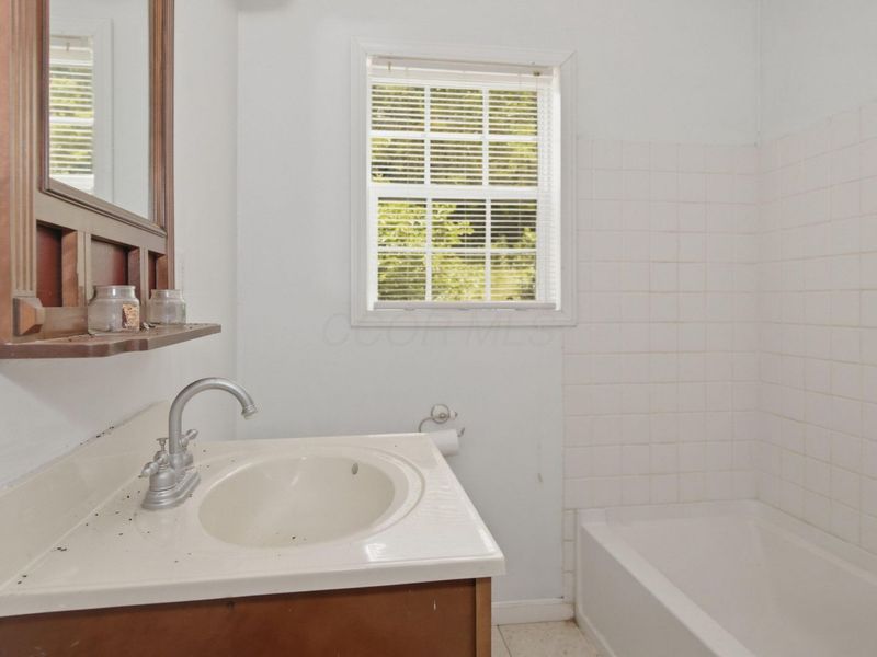 73356 Old Twenty-One Road , Kimbolton, OH 43749 Photo 44