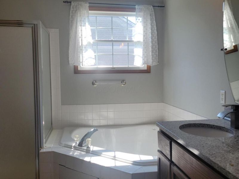 9245 Pimlico Place , Pickerington, OH 43147 Photo 8
