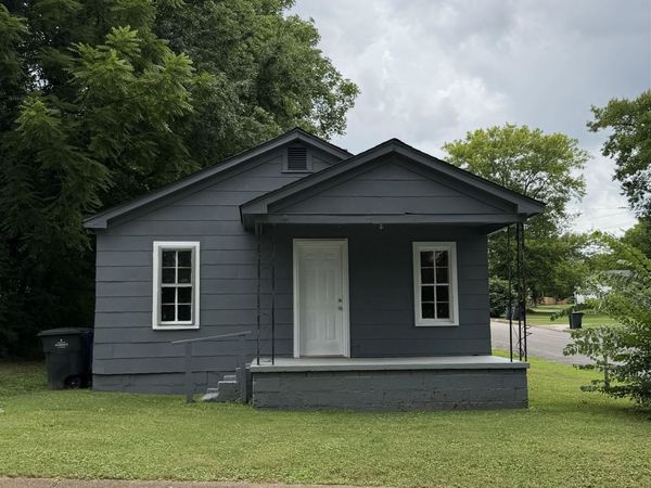 102 Blair St, Florence, AL 35630