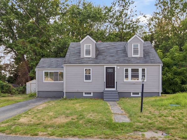 3 Hendricks St, Avon, MA 02322