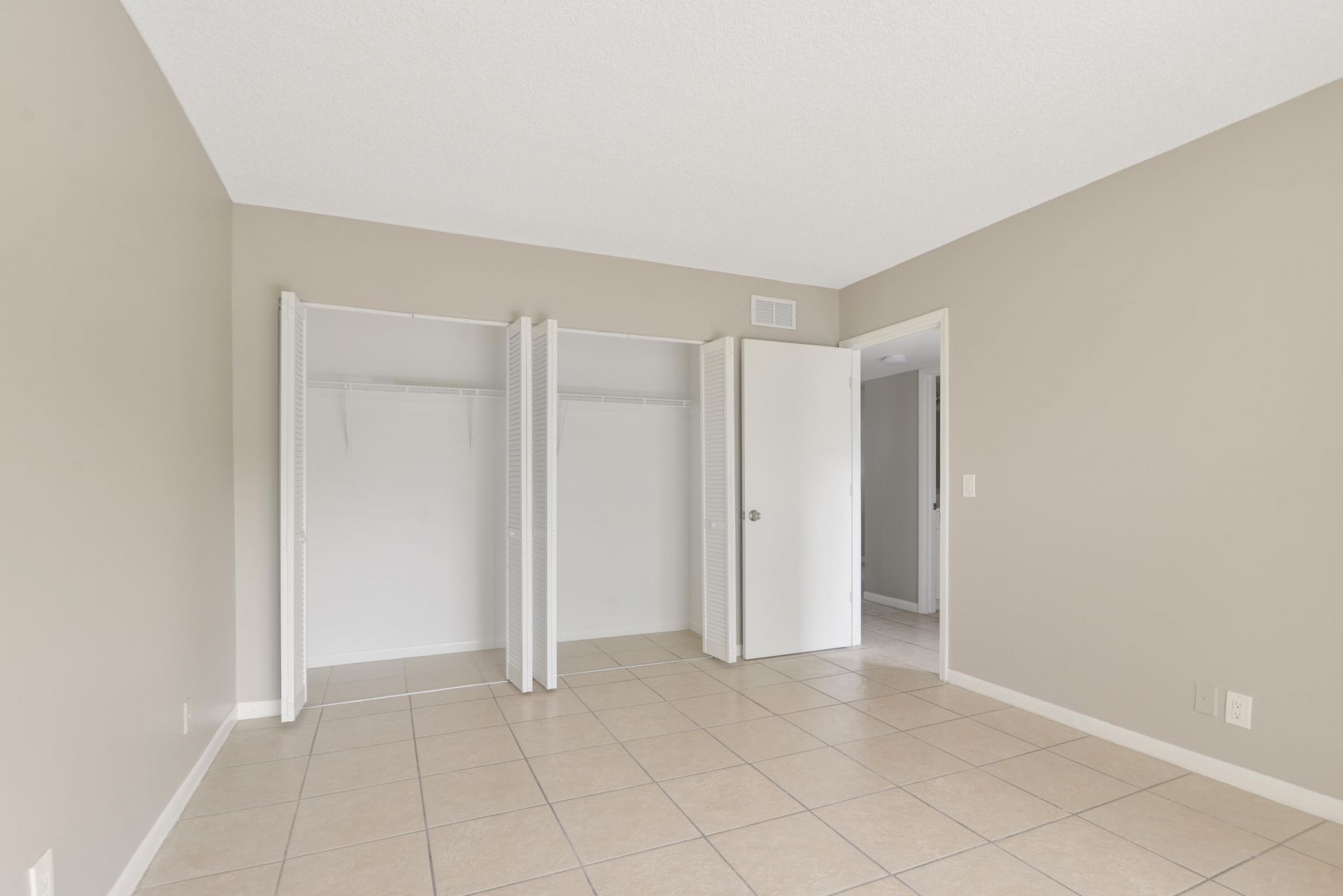 400 Nottingham Circle, Unit D, Greenacres, FL 33463 Photo
